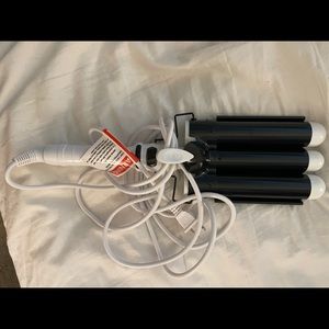 Bondi Boost hair waver